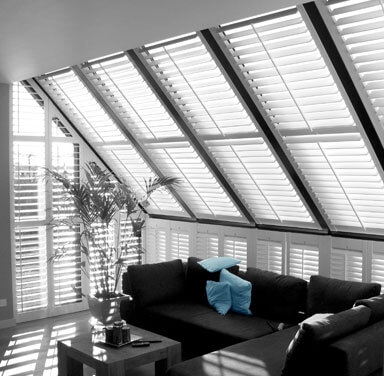 Lees meer over het artikel Wat is de beste raamdecoratie voor schuine ramen