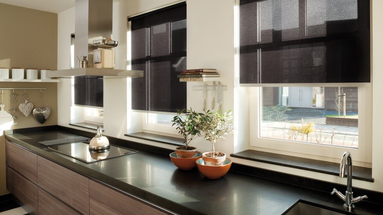 Lees meer over het artikel De beste raamdecoratie voor in de keuken